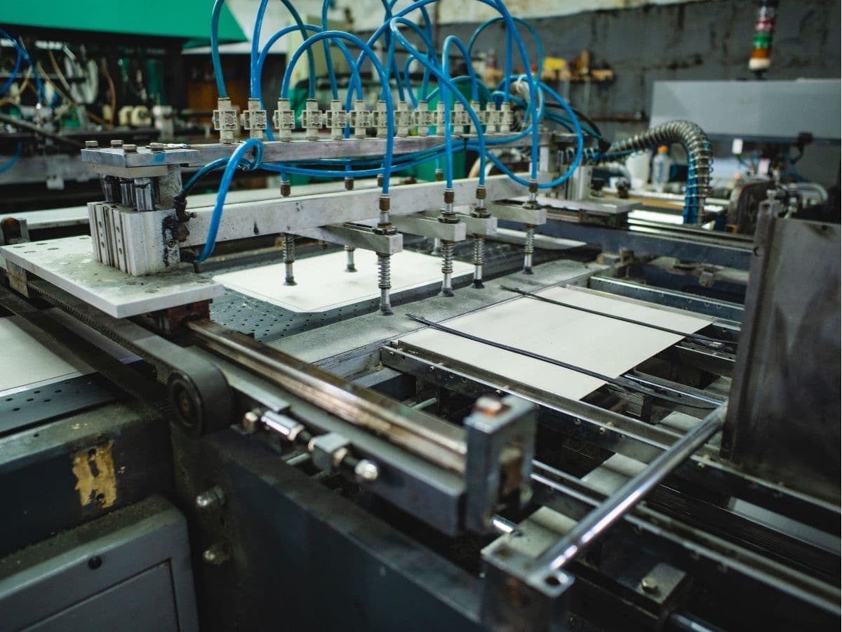 Linha de produção da Troppo em operação